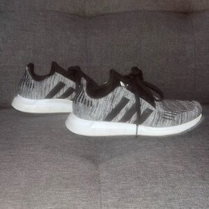 adidas swift run sneakers
